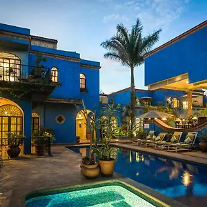 La Del Ensueno Boutique **** Tlaquepaque